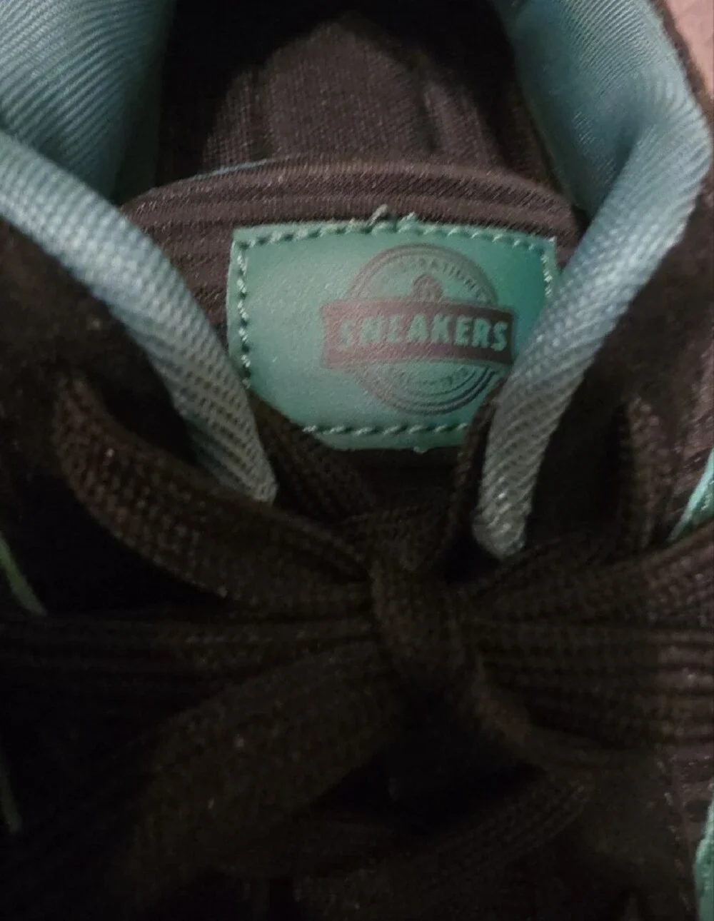 Amazon lightweight athletic